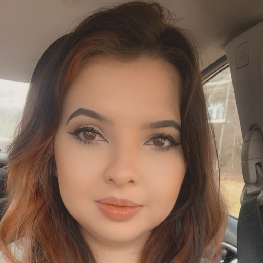 Meet your Posher, Makayla